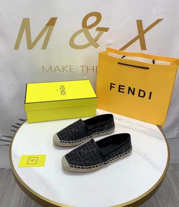 Fendi Shoes - Image 2