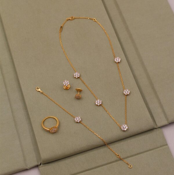 Van Cleef Set - Image 3