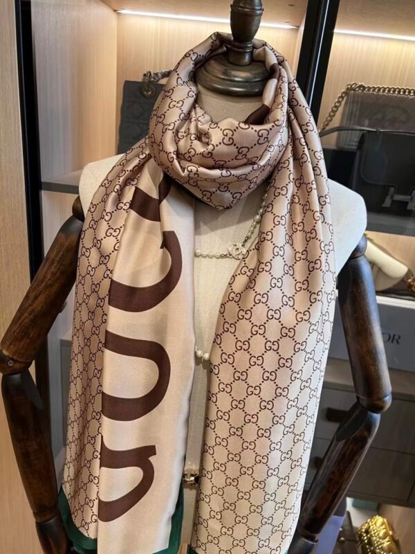 Gucci shawl