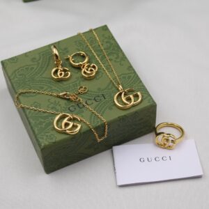 Gucci set
