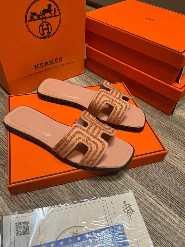 Hermes Slides - Image 2