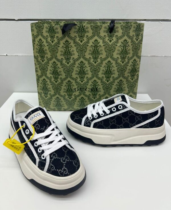 Gucci Shoes - Image 2